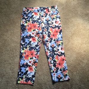 Ny&c floral straight leg crop pants